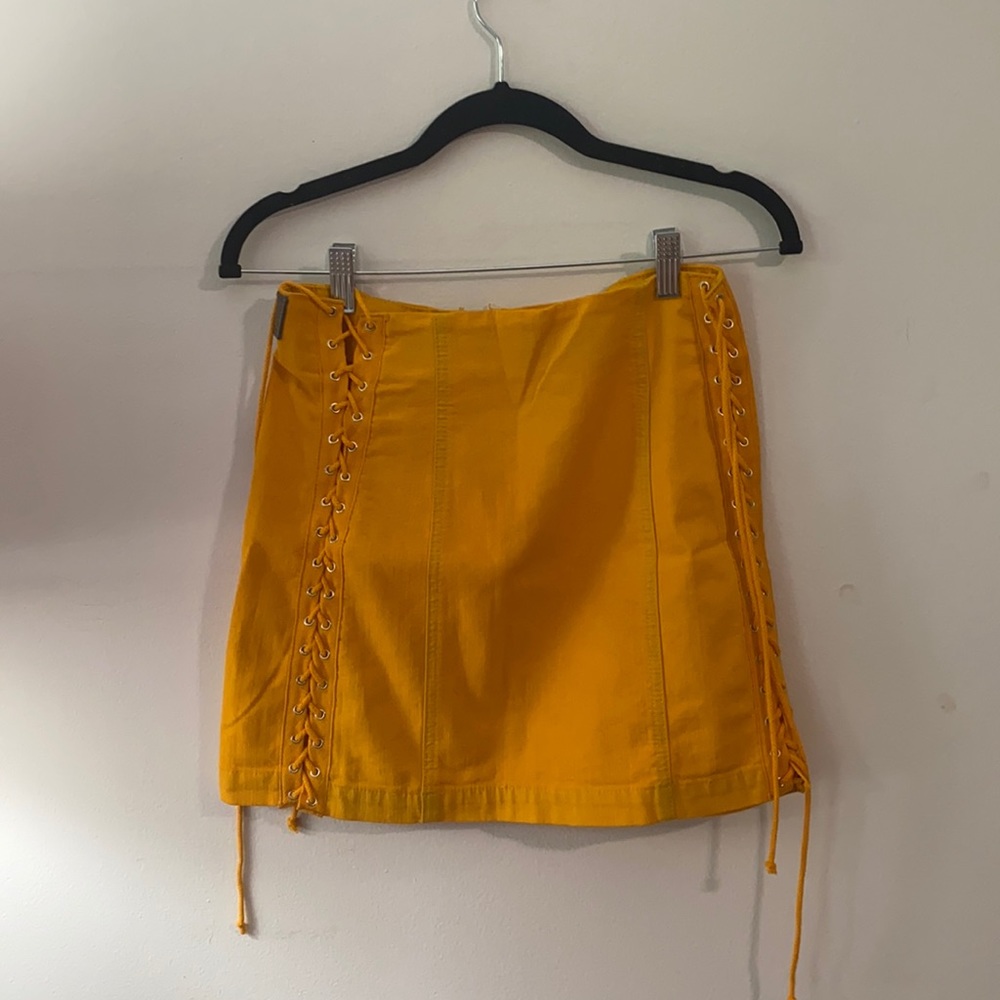 Lf yellow skirt